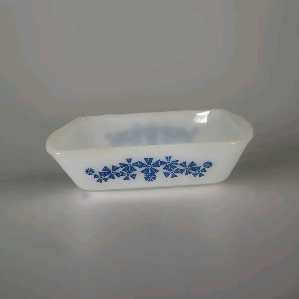 Vintage 1950s Glasbake J522 Loaf Pan Milk Glass Star Snowflake Blue Design MCM